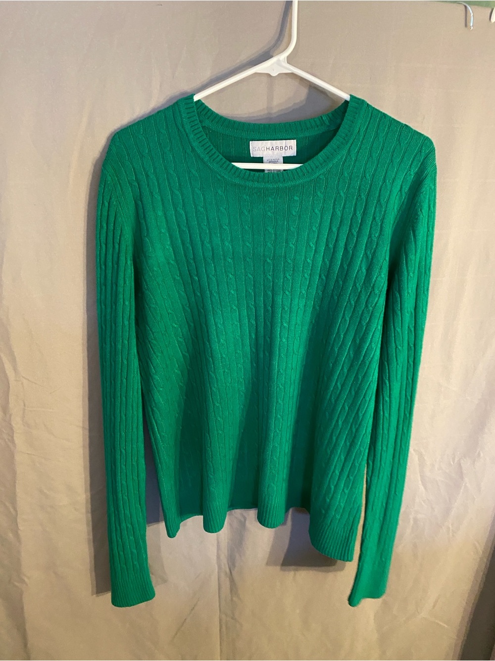Sag Harbor Bright Green Cable-Knit Crewneck Sweater